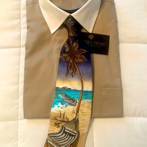 DONALD TRUMP SIGNATURE LONG SLEEVE DRESS SHIRT. COLOR/COFFEE WITH WHITE COLLAR.